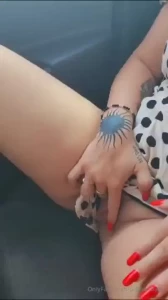 Nici in masina nu sunt cuminte