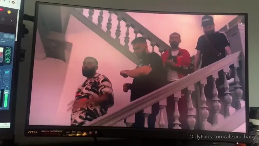 Un nou videoclip facut cu ash un raper foarte cunoscut in uk urmeaza 