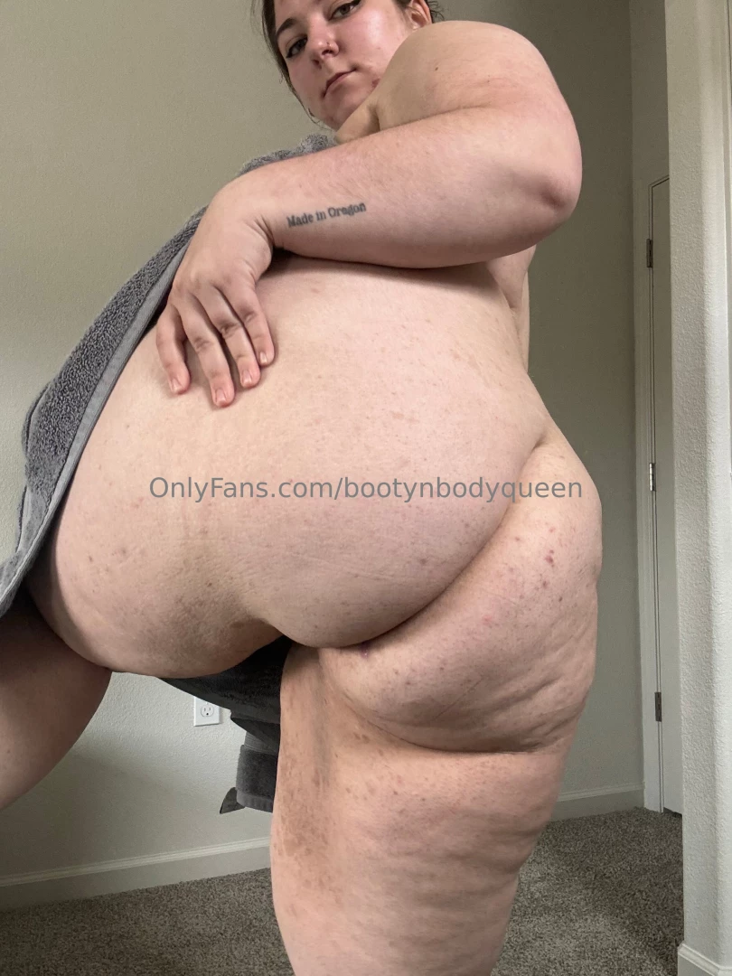 Fresh outta the shower who s ready for a lil shower video i ll be part 1 