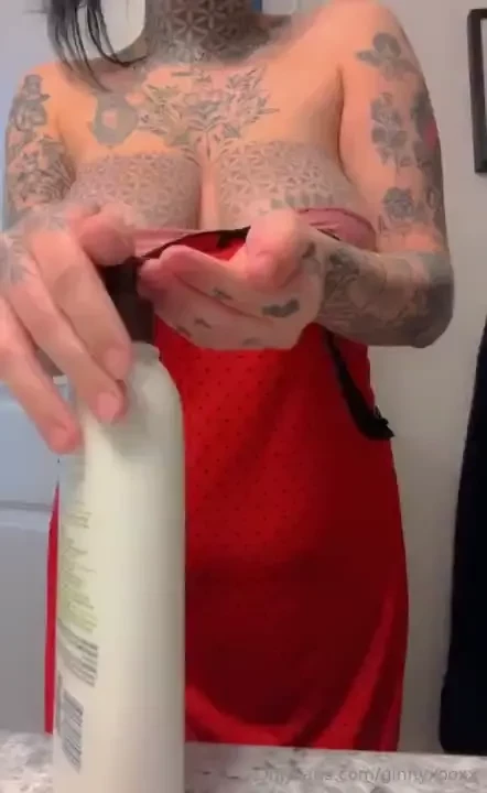 Wanna watch me lotion them up 