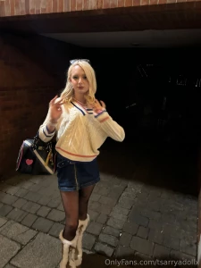 Hey cutie in the mood for some outdoor fun part 1