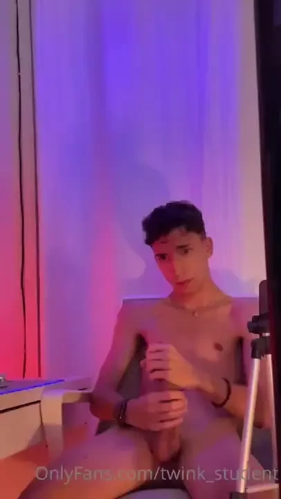 Just woke up and really needed to bust a load felt so good part 2 