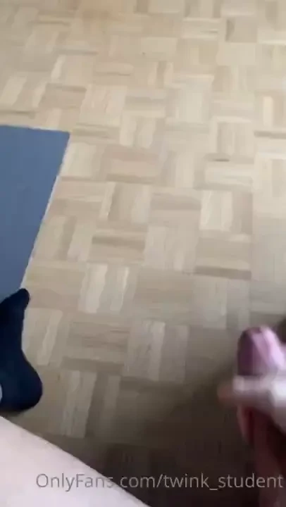 Throwback to two of my first cumshot video 