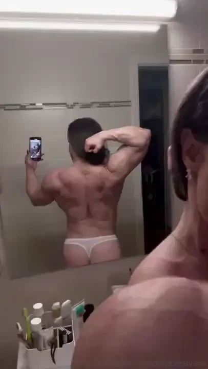 Back gainzzz would you like to feel my back 