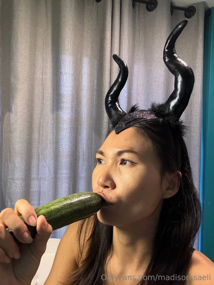 I think i need to go to the doctor i play with my pussy 3-6 times 