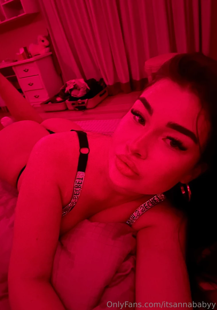 Wyd if i was waiting in bed for u like this 