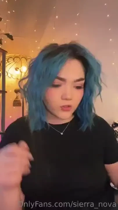 A little unboxing of some lingerie i just got fashion show pics coming 