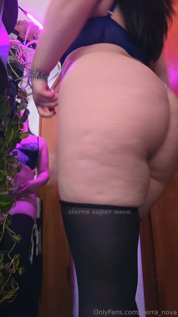 How are you fucking me you can also view the other two photos part 2 