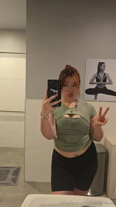 Post gym selfie sierrasupernova to get a glimpse under my tight shirt