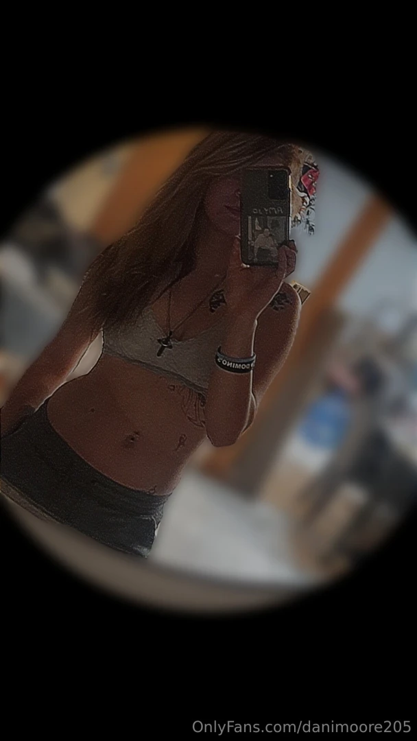 So i cut my own hair took 6 inches off 