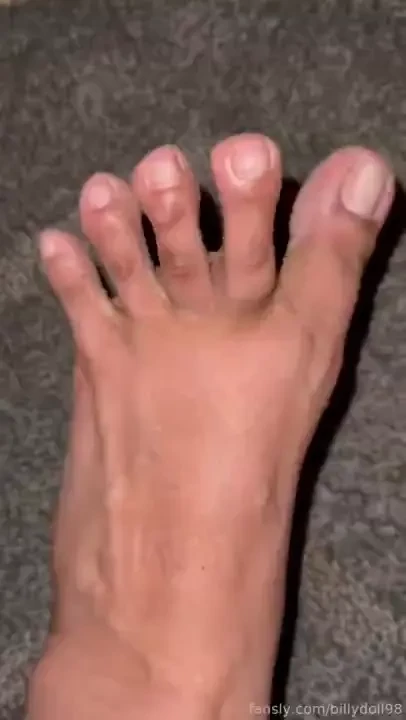 Fresh out of flats for you to lick kiss and worship 