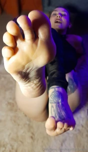 Footjob fetish talk to me part 1