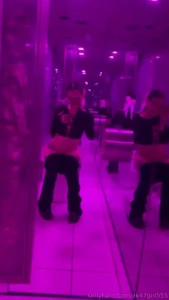 This bathroom was so coollll