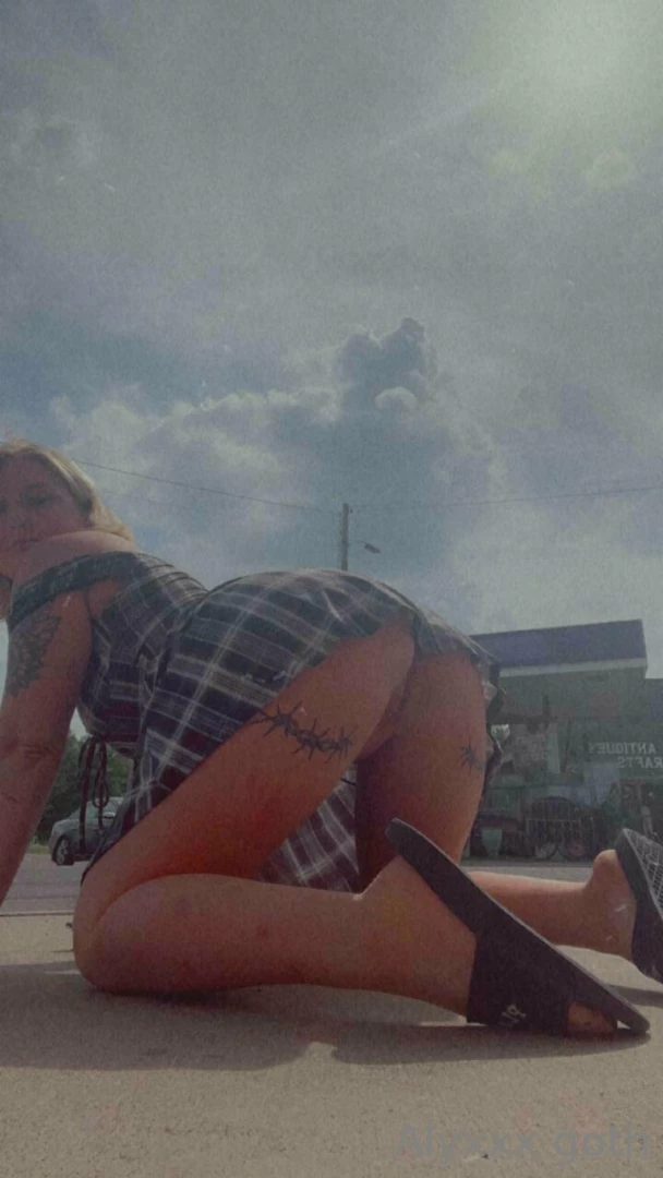 Cowgirl or reverse cowgirl i ll let you pick 