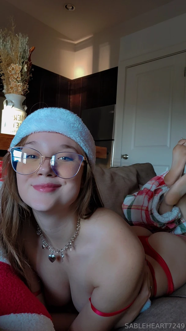 Have a merry little quickie and don t hold back 