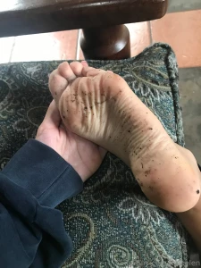 I want to feel that tongue run through my foot part 4