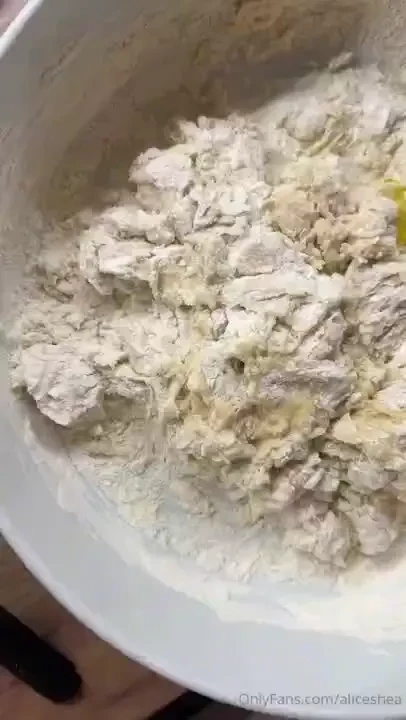 Pov baked some buns for us 