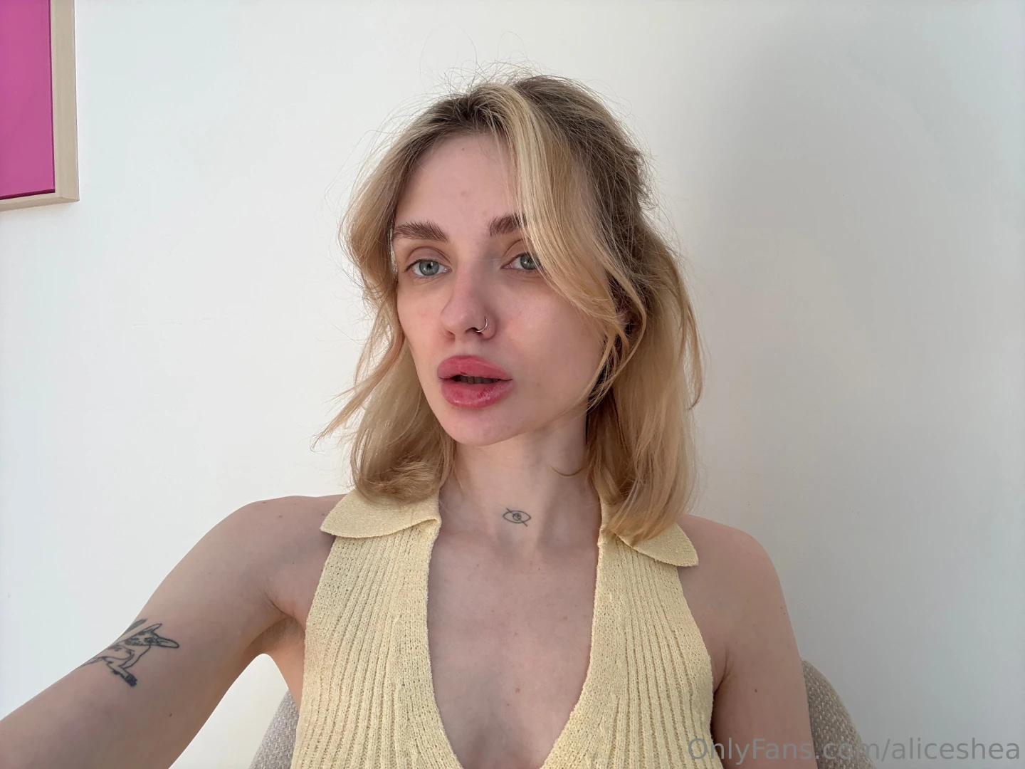 Today i just freaked out and cut my own bob with kitchen scissors you part 1 