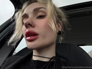 Just a new lip combo that i m crazy about