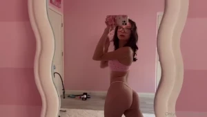 Holy shart a video now tell me your weirdest dream so i can point and