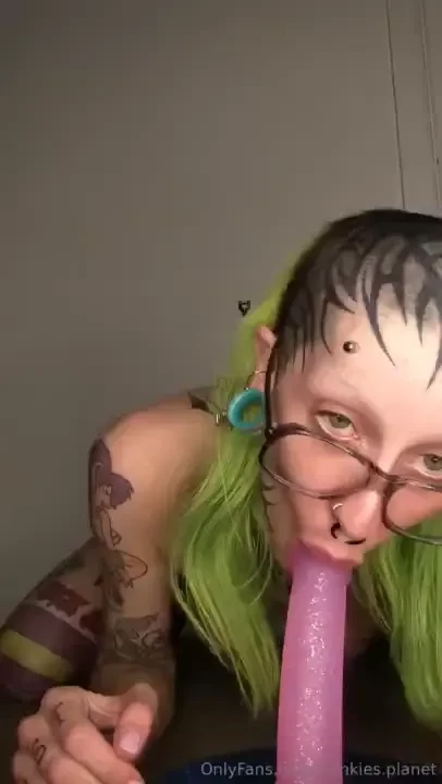 Sloppy pov dildo sucking wow there was so much spit 