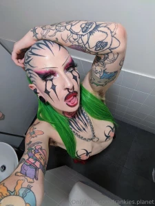 I m your freaky bitch part 1