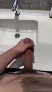 Leg day cumming bathroom part 2