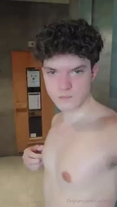 That s how you guys like it right hot and sweaty