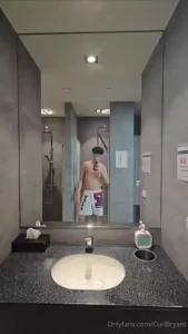 Now that i m back to the gym i m so horny my dick is troubling all day part 2