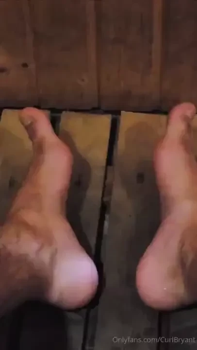 I always forget that some of you guys like feet part 1 