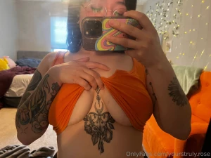 Titty tuesday part 1091