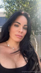 Had to throw in a little selfie for the feed after getting my eyebrows