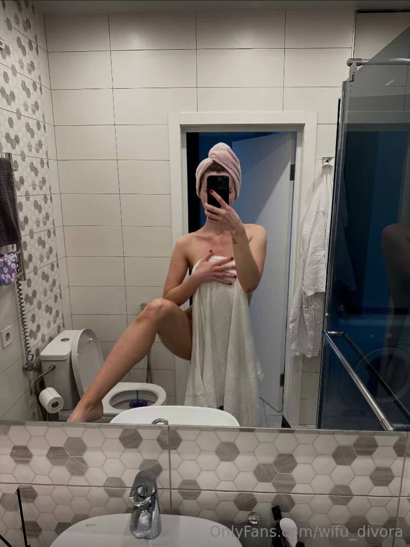 Subscriptions free only now emmablondangel do you want me to fulfil part 11 