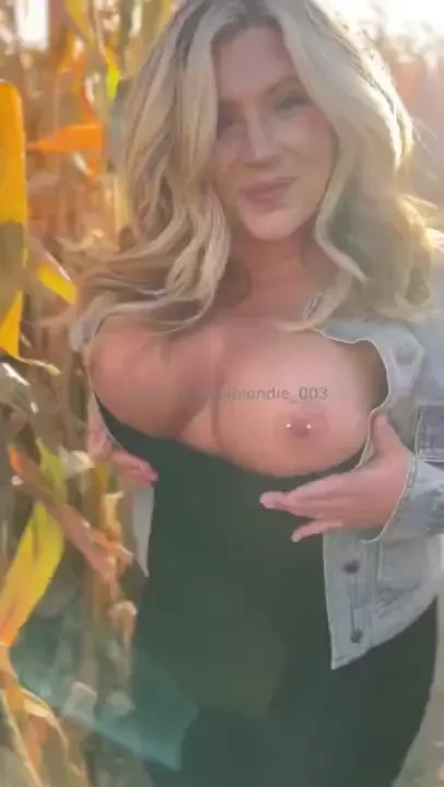 Thanks to my girlfriends for taking these pics 