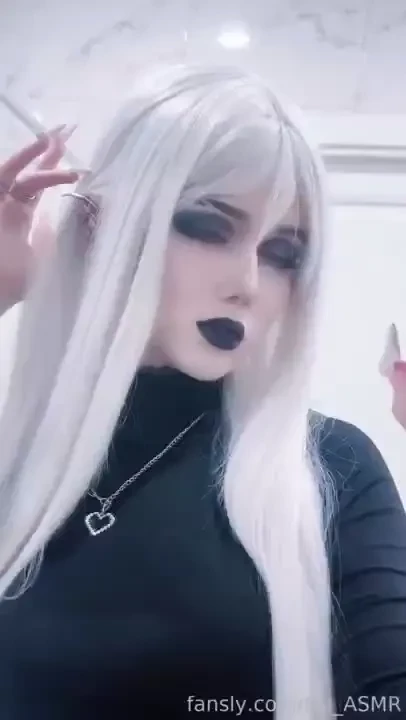 Gothic elf girl cosplay video 
