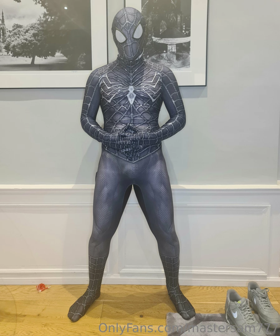 Spider sam bit of cosplay and look at that arse 