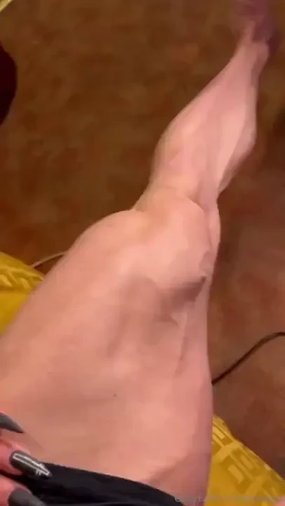 The physique starts to be interesting 11 weeks out 