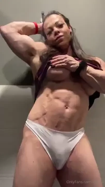 The physique is changing day by day enjoy some first veins with me 