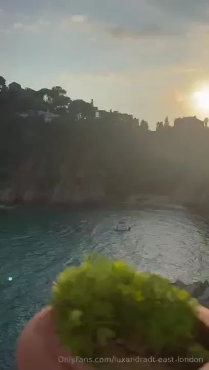 Getting naughty in public botanical garden jardi botanic marimurtra 