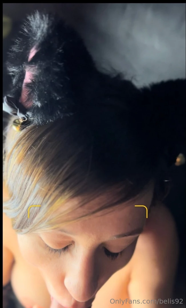 Hoy me apetece comer huevos con salchicha mi plato favorito me das los 