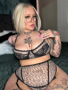 Don t miss the bedroom show ready to play