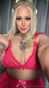 A seductress in pink want to see what else i ve got for you