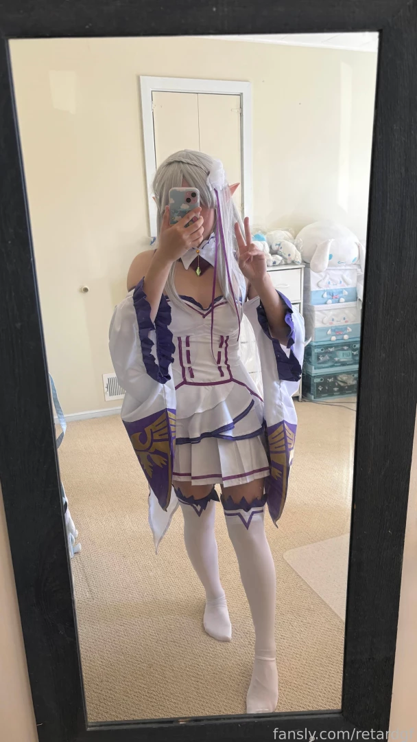 Emilia cosplay photoset part 14 