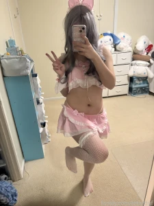 Happy friday every retardgf supporter this is the neko maid lingerie part 1