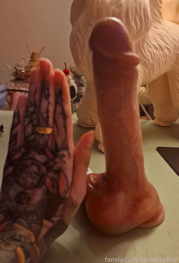 New dildo s finally arrived silly evri being late so i can make new 