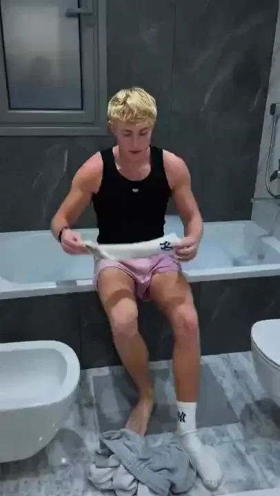 I just love taking hot baths from dirty to clean boy 