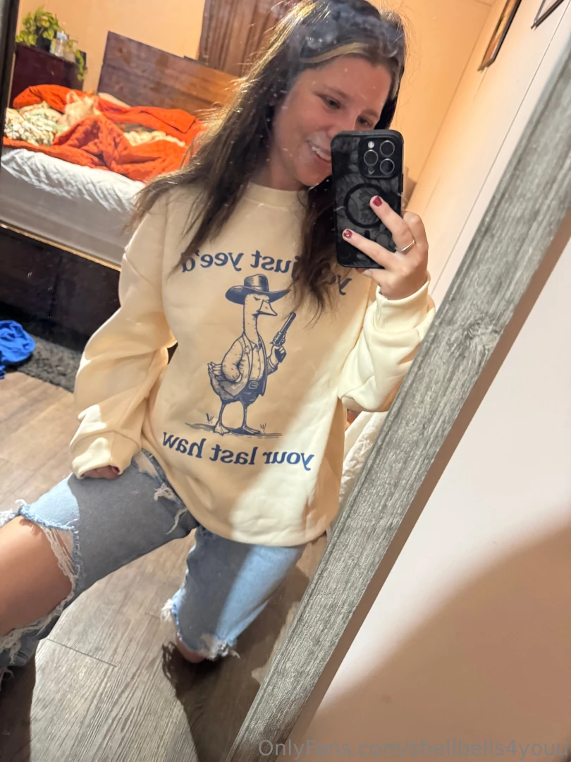 I love sweater weather and funny sayings on them 