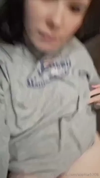 How tempted are you to see me finger myself let me know if you want 