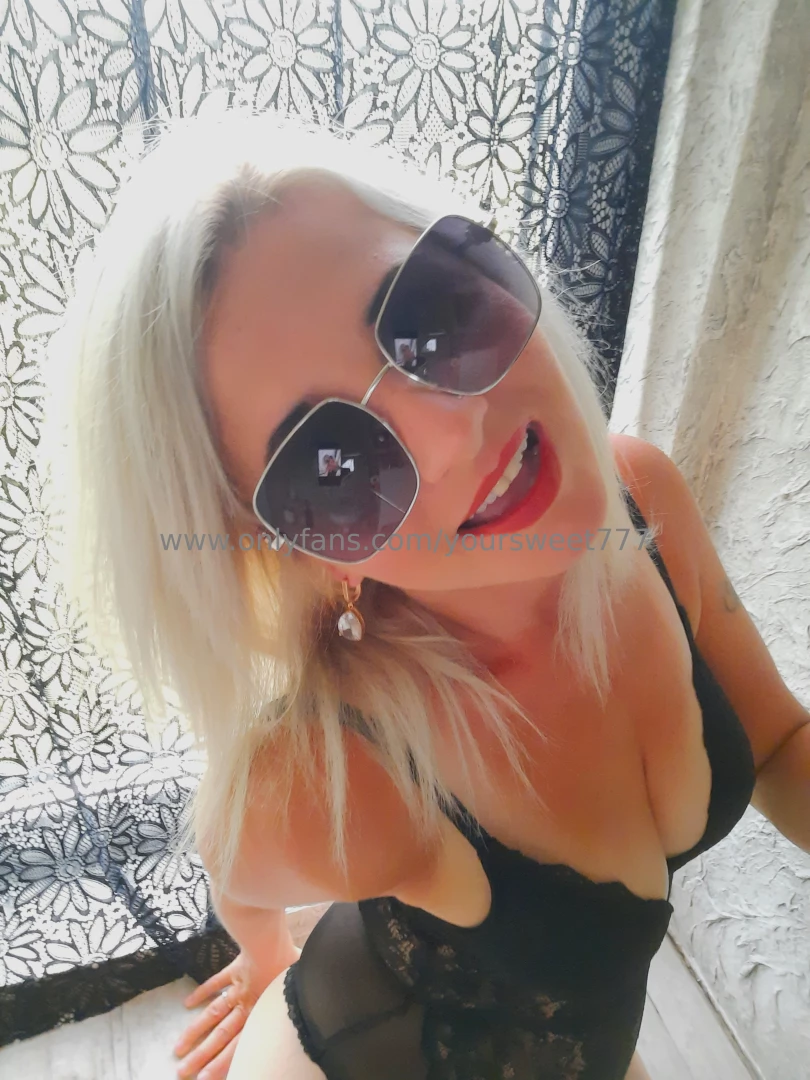 Now i wouldn t mind jerking off and sexting with you what do you think 