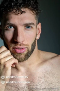 Promo - model tagged leandrobravofree premium leandrobravook limited